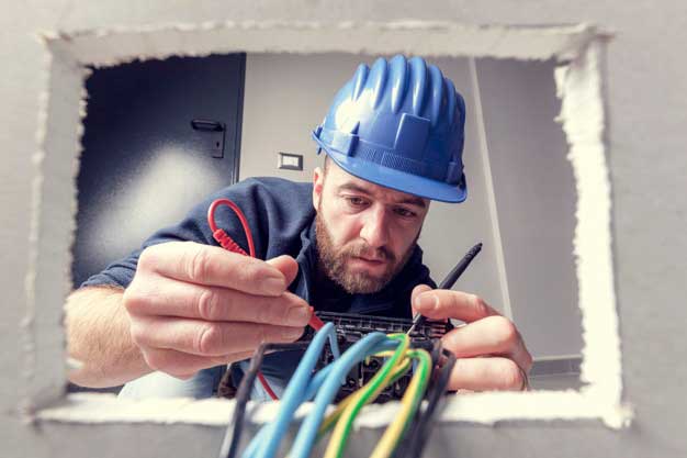 jobs near me for electrician maintenance